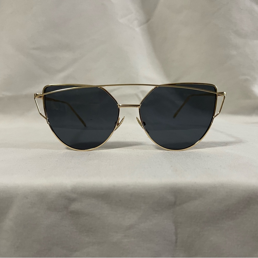 Women’s sunglasses